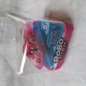 Zuru Robo Alive Robo Fish Pink White Color Change Fish Water Activated